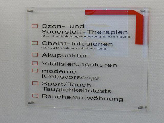 Dr. Froelich Bild Schild Wartezimmer